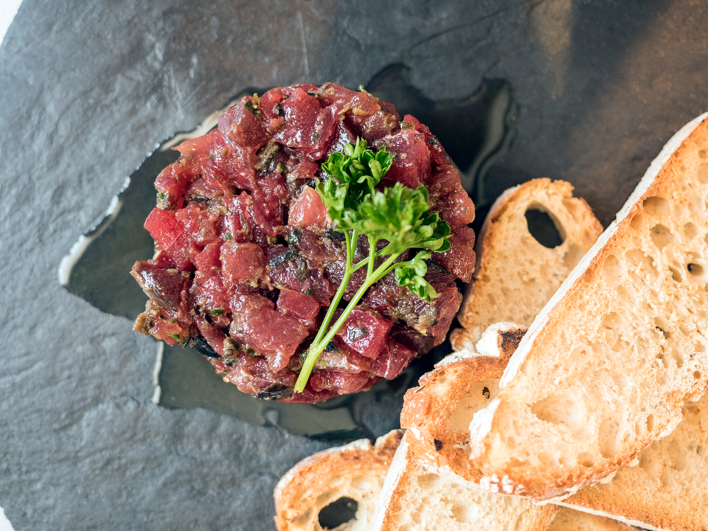 Comer atún rojo de almadraba en Restaurante Gallego